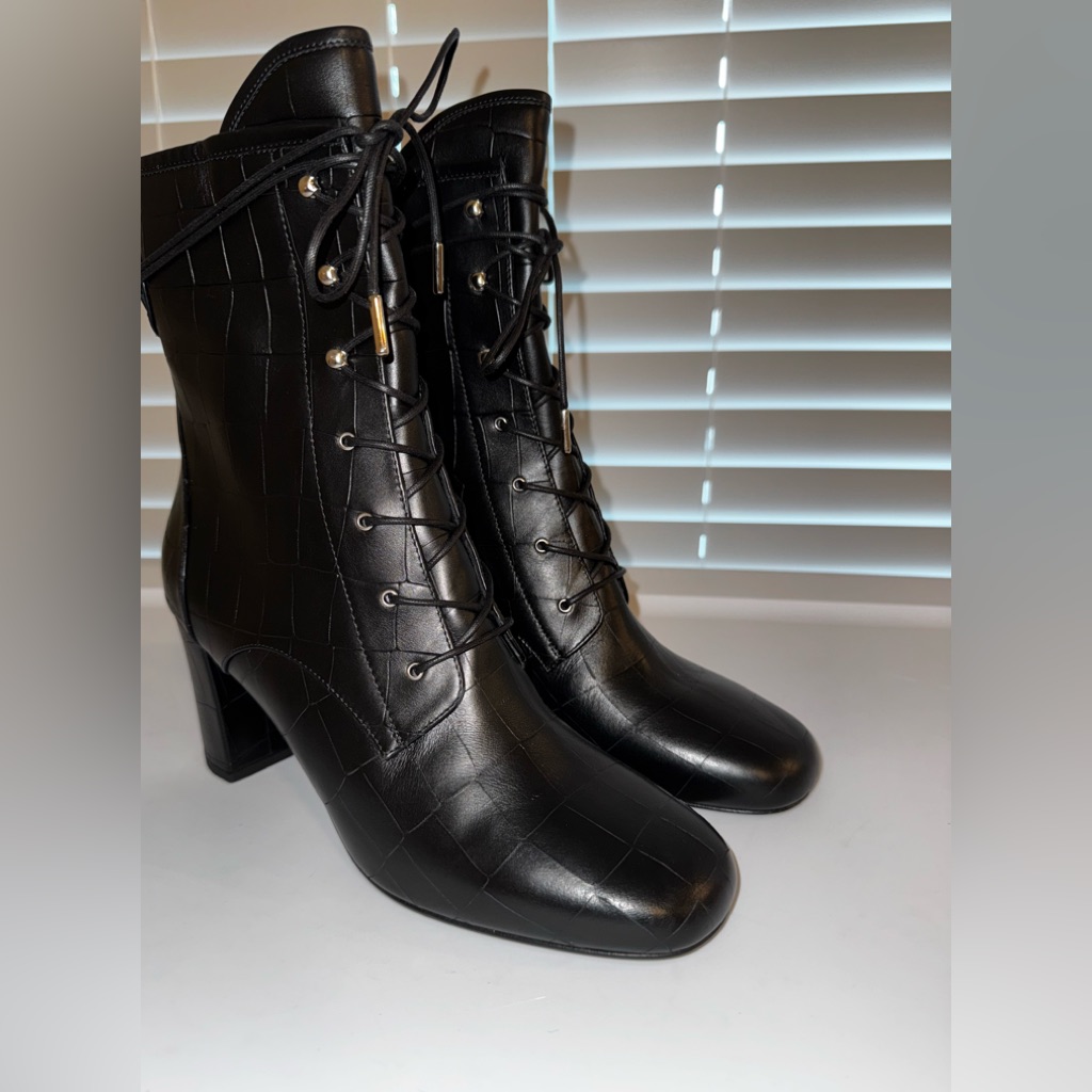 Longchamp Black Leather Embossed Croc Lace Up Ankle Boots 41=10